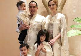 Mereka kerap memarahi bawang putih dan kerap memberinya pekerjaan yang berat jika ayah bawang putih sedang berdagang. Bawang Merah Bawang Putih 15 Tahun Berlalu Ini Rupa Pelakonnya Kini Theasianparent Malaysia