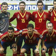 Spaniens väg till em 2021. Em 2016 Der Kader Von Spanien Mit Andres Iniesta Und Iker Casillas Und Trainer Vicente Del Bosque Fussball Em