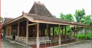 Jika anda mengunjungi wilayah pedesaan di beberapa area jawa tengah, atau jawa timur bagian barat maka akan menemui bangunan rumah joglo yang masih terjaga. Mengenal Kebudayaan Daerah Jawa Tengah Seni Budayaku