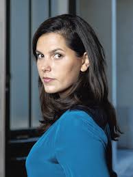 Z+ Le Vif) Iris Bey, essayiste : "Notre culture a moins mis en valeur le  cinéma de femme"