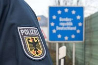 Ein regionalexpress aus österreich in richtung italien kehrte am abend um. Bundespolizeidirektion Munchen Erleichterung Fur Den Guterverkehr Aus Italien Presseportal