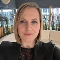 Suzanne Rennie's Instagram, Twitter & Facebook