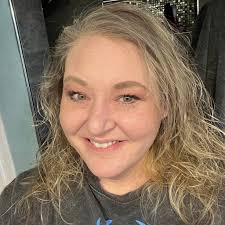 Anyone else having problems with Triad nurse returning phone calls , she  doesn't ever answer her phone either??