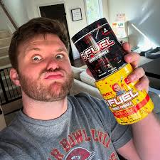 Connor Melville (@connorigl) • Instagram photos and videos