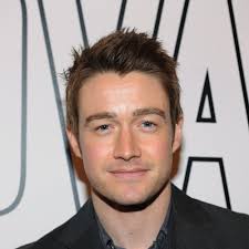Pictures of Robert Buckley, Picture #35716