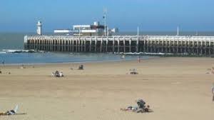 De gemiddelde breedte ligt tussen de vijftig en ruim honderd meter. Vandtemperatur I Belgien Nu Og Hele Aret