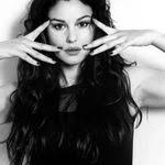 Brandy Looper's Instagram, Twitter & Facebook