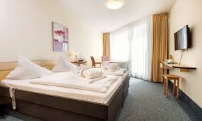 Federseeklinik verfügt über einen rollstuhlgerechter zugang zu allen/den meisten serviceeinrichtungen. Verwohnzeit Terrassenhaus Adelindis Therme Bad Buchau