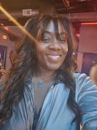 Stacey Argo's Instagram, Twitter & Facebook