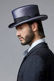 Definition, rechtschreibung, synonyme und grammatik von 'hochzeit' auf duden online nachschlagen. Hut Couture Nicki Marquardt Munchen