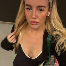 lucy roche (@lucyberry21)