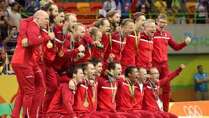 L a selección argentina de handball, los gladiadores, enfrentará a dinamarca este martes 19 de enero a las 16.30 horas, en el cierre de la primera fase del mundial de balonmano egipto 2021. La Seleccion Danesa Campeona Olimpica Rio 2016 Sps Balonmano
