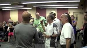 Larry harlow, a pianist, arranger, producer and activist who helped to popularize salsa in the u.s., died early friday morning of heart failure.his death was confirmed by family members, who said that he had been hospitalized for kidney issues. Larry Harlow Hommy Rehearsal 2 Youtube