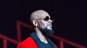 He faces racketeering charges for allegedly running an elaborate. Zweite Staffel Surviving R Kelly Neuer Vorwurf Von Seinem Bruder Abendzeitung Munchen