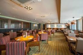 The hotel exterior looks as drab as you would expect but it is much nicer inside and the city centre location is very handy to the lanes and the royal pavilion. Premier Inn Brighton City Centre Gruppenangebot Erhalten Und Buchen Tripmakery