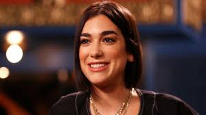 English pop singer dua lipa showcased a throwback vibe and a knack for catchy pop with soulful however, the move wouldn't last very long, and she was back in london by age 15, living on her own. How Dua Lipa Went From Aspiring Singer To One Of Today S Top Global Female Pop Stars Abc News