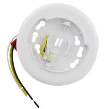 Most smoke detectors twist open, but some models have a plastic lock you open with a screwdriver, while others need to be popped open using your fingers. Universal Security Instruments Usi 1204 Hardwired Ionization Smoke And Fire Alarm With Backup Battery
