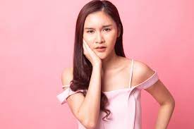 Jika ingin memutihkan warna gigi, cobalah membaca artikel ini untuk mengetahui kiat lengkapnya! Obat Sakit Gigi Apa Saja Yang Ampuh Untuk Anda