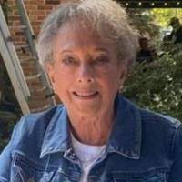 Caren Moore's Instagram, Twitter & Facebook