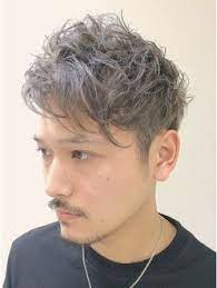 vivace 2way 外国人風グレーアッシュ 刈り上げツーブロック l001351793 ビバーチェ vivaceのヘアカタログ ホットペッパービューティー メンズヘアカット 刈り上げ パーマ メンズ 髪型 男子