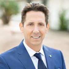 The one word I have to describe these results is "Gratitude" 🙏🏼 When I  say it took a village I mean it.