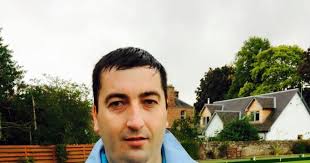 Oliver claims second title