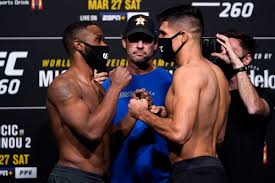 A collection of facts like married,affair,girlfriend,salary,net worth,career,wife,record. Ufc 260 Live Blog Tyron Woodley Vs Vicente Luque Mma Fighting