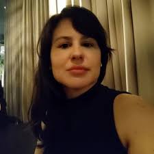 Em MG, pra tirar 4700, eu tenho que trabalhar com 32 turmas de 40 alunos. É  melhor que um salário de chão de fábrica? Sim, mas e muito pior que os de