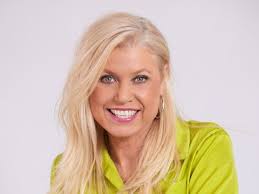 Dawn Tesh's Instagram, Twitter & Facebook