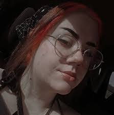 Erin Eddings's Instagram, Twitter & Facebook