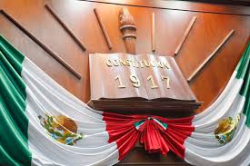 La constitución que nos rige actualmente fue promulgada el 5 de febrero de 1917 y representa un baluarte de la democracia de nuestro país y una herencia viva de la lucha revolucionaria de nuestros. 5 De Febrero Hoy Celebramos La Promulgacion De La Constitucion Mexicana