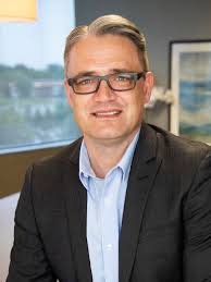 Ren's Philanthropic Insights