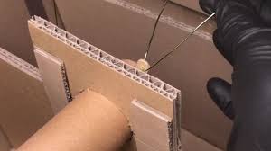 Pemandu kereta berebut parking kereta. Bagaimana Untuk Membuat Stereng Permainan Do It Yourself Untuk Telefon Anda Dari Kadbod Beralun