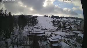 Pârtia beneficiază de nocturnă, tunuri de zăpadă, iar. Webcamromania Ro Partia Parc Vatra Dornei Live Facebook