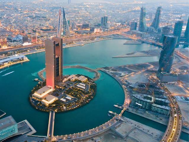 في قلب البحرين، حيث يلتقي الديناميكية بالحداثة، يبرز معرض الدراجات النارية كوجهة لا غنى عنها لعشاق ا