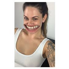 Amanda Proud (@AmandaProud)