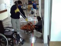 Com A Saude Publica Do Df No Fundo Do Poco Hospital Faz Homem Tomar Soro No Chao Em uma empresa, o líder é o responsável por fazer escolhas que refletem diretamente no negócio. hospital faz homem tomar soro