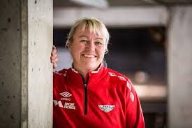 Nå har hun begynt i band og forelsket seg i en musiker. Avisa Nordhordland Fra Nettmaskene Pa Landslaget Til Fiskegarn I Bovagen