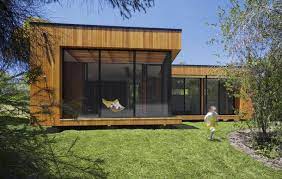 This Simple Modular Prefab Home Provides All The Essentials In One Neat Package Prefab Homes Cheap Prefab Homes Modern Prefab Homes