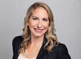 Amanda Deegan's Instagram, Twitter & Facebook