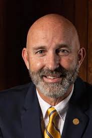 Jim Dodson's Instagram, Twitter & Facebook