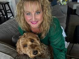 Happy birthday to amazing, caring, funny and beautiful mom! I'm very  thankful to have her in my life. I hope this day and upcoming year are  awesome as you are and full