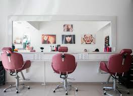 Resultado de imagen de MATERIAL DE ESTETICA Y PELUQUERIA