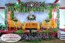 Posts about dekorasi pelaminan murah di surabaya written by dekorasipernikahansurabaya. Dekorasi Pelaminan Murah Bisa Nego Di Ungaran Salatiga Dan Ambarawa Kabupaten Semarang Jona Dekorasi Wedding Organizer Ambarawa Ungaran Salatiga
