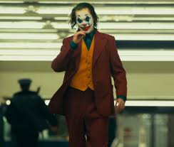 Τον κατηγορεί για φτηνή πολιτική. Joker H Pragmatikh Istoria Toy Antra Poy Enepneyse Sthn Dhmioyrgia Ths Emblhmatikhs Tainias Instyle Gr