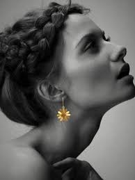 Buy Daisy online from Maniyukta Handmade Jewellery