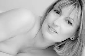 Sandra MICK (THEVES), 45 ans (PERPIGNAN, NEUILLY EN THELLE, CERGY)