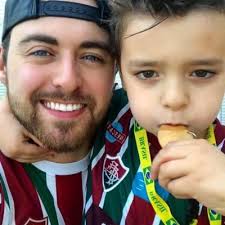 SIMON COBB (@simoncobb)