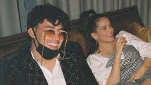 En cambio, pocos podrían haber adivinado que la joven catalana acabaría teniendo una. Rosalia Y Bad Bunny Aumentan Los Rumores De Romance