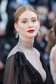 جنون أنثى متمرده